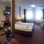 Krauterhotel & Restaurant Heidejager Отель