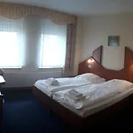 Kraeuterhotel & Restaurant Heidejaeger