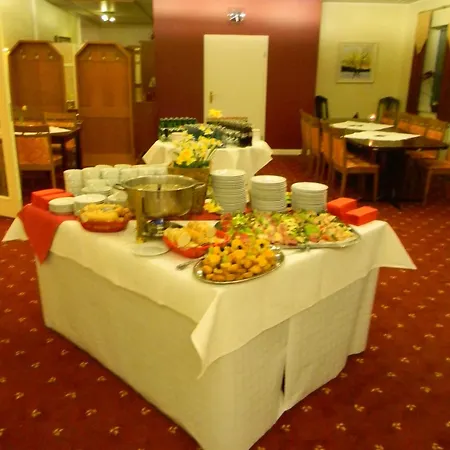 Kraeuterhotel & Restaurant Heidejaeger Hotel 3*