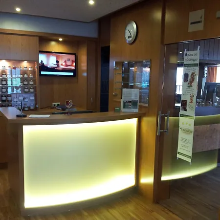 Hotel Kraeuterhotel & Restaurant Heidejaeger 3*