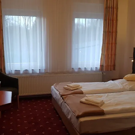 Kraeuterhotel & Restaurant Heidejaeger Hotel Mulmshorn