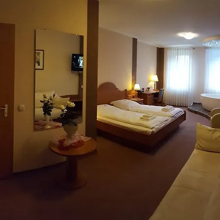 Hotel Kraeuterhotel & Restaurant Heidejaeger Mulmshorn