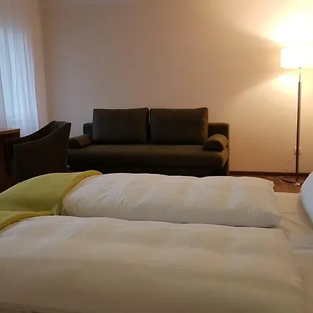 Hotel Kraeuterhotel & Restaurant Heidejaeger 3*